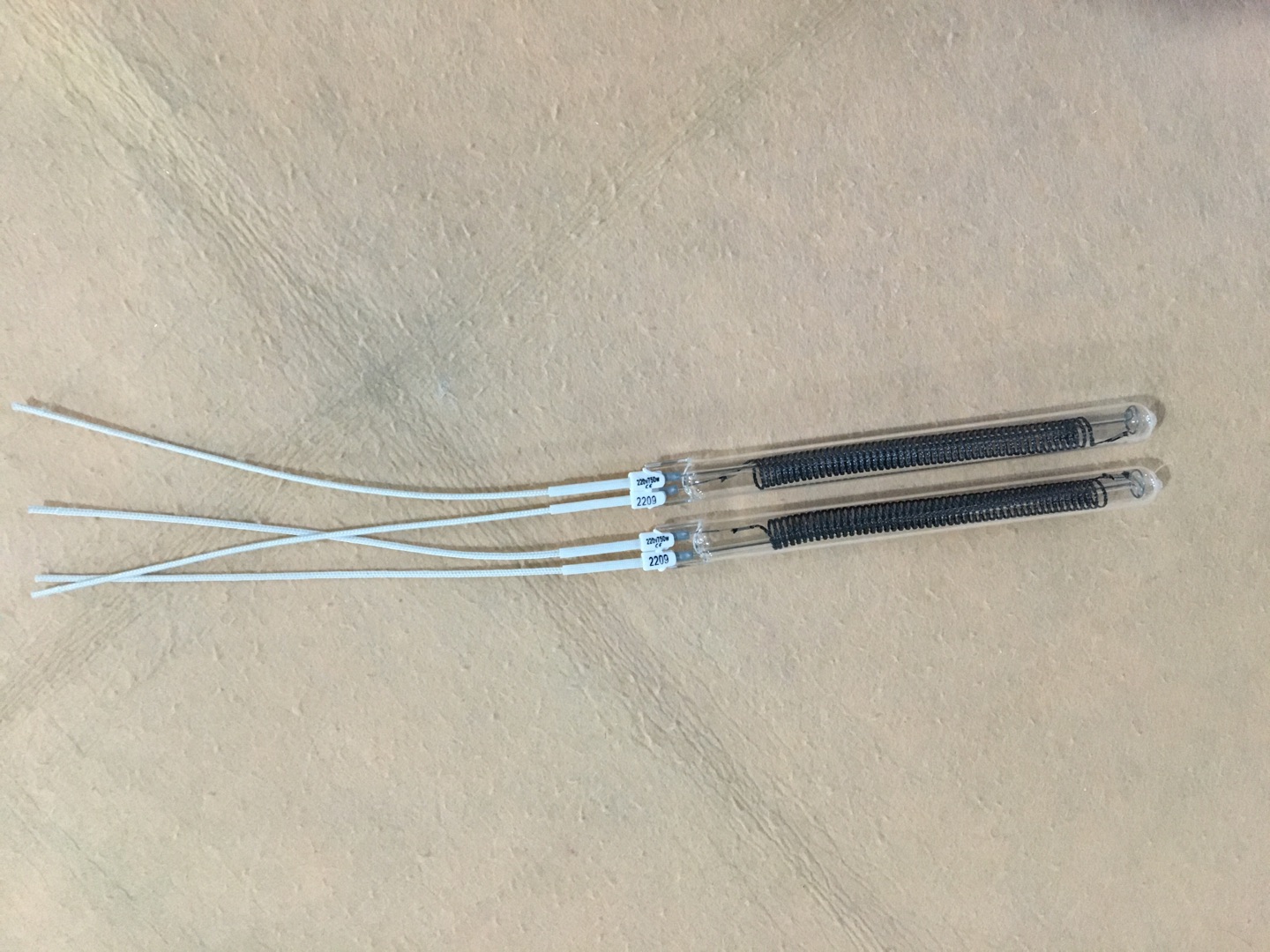 Customized Half White IR Carbon Fiber Heating Lamp