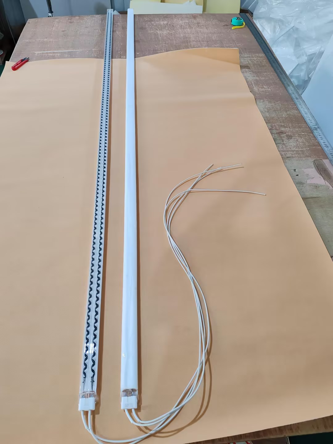 Technical Specifications and Application of 600mm 1300W Carbon Fiber Infrared Heating Lamps