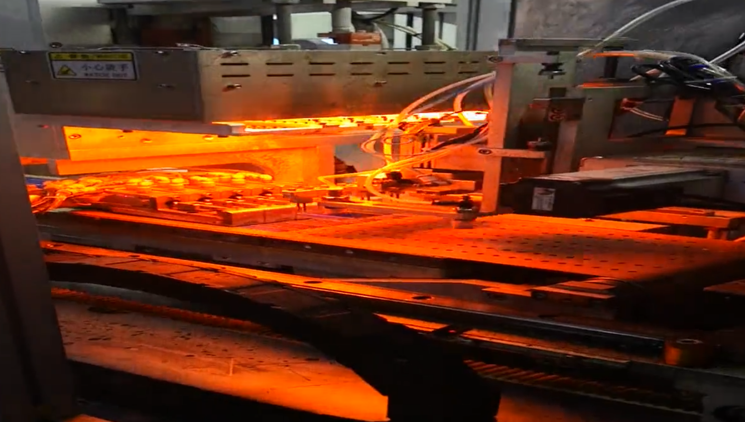 Smartphone repair heating lamp